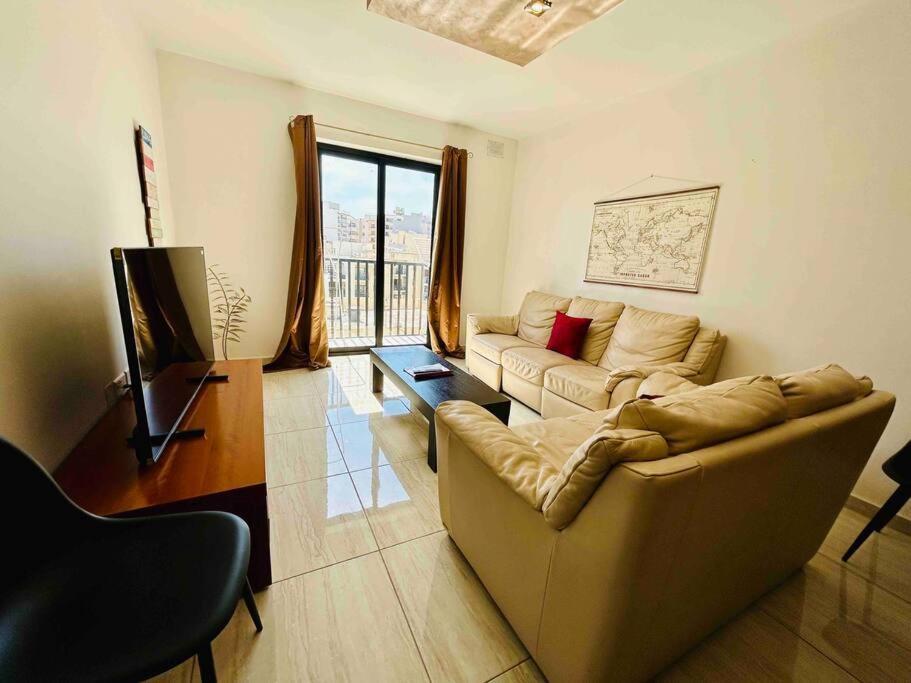 Duplex Whiskey Home 200M Away From The Sea And The Square St. Paul's Bay Buitenkant foto